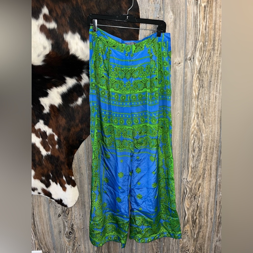 Gracia size large green and blue printed pants